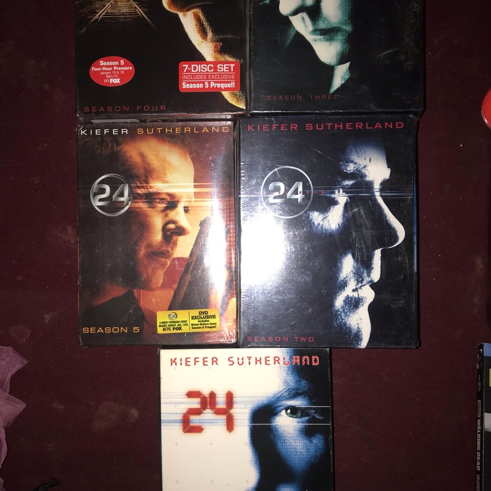 5 seasons of 24 only one has been opened 4 still in plastic more pic if needed